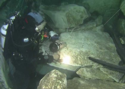 Cave Diving The Pines Cave Mount Gambier, SA | aquasport.tv