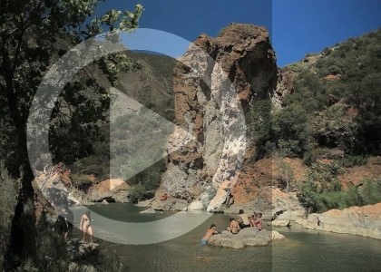 Red Rocks Cliff Jumping | aquasport.tv