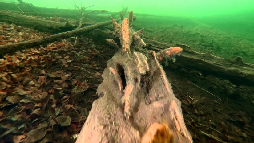 Lake Valkiajärvi on the rocks | aquasport.tv