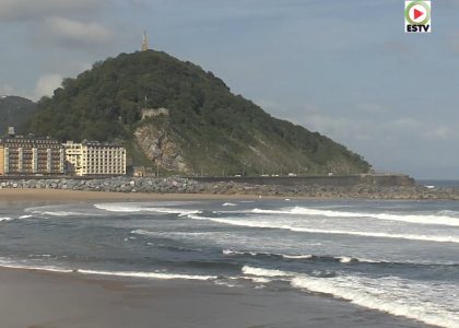 Surf Zurriola-Beach - Donostia Euskadi Surf TV | aquasport.tv