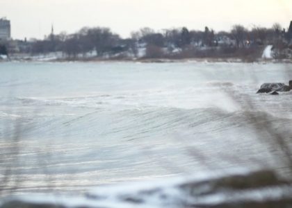 Surfing V-street in Racine | aquasport.tv